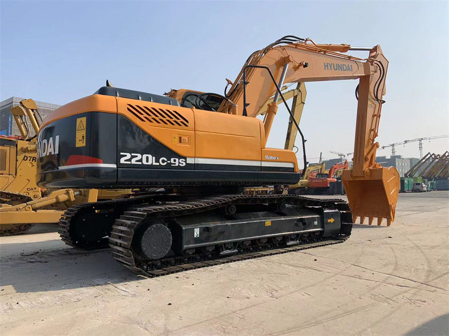 220lc-9s مستعملة Hyundai Excavator صنع في كوريا 22 طن حفارات زحافة