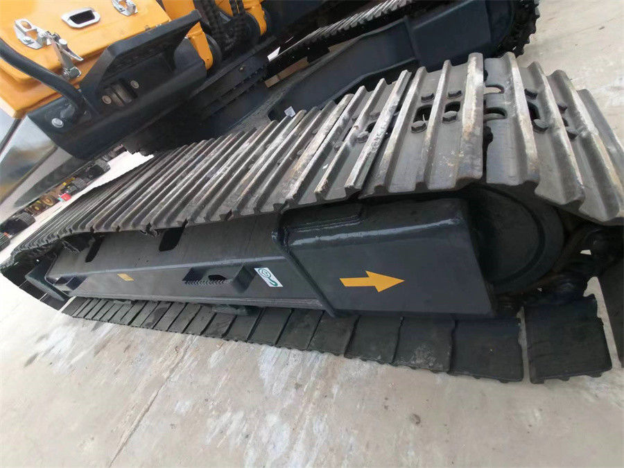 استخدمت كوريا حفارة هيونداي 220lc-9s بوزن العمل 22 طنًا من الحفارات الزاحفة