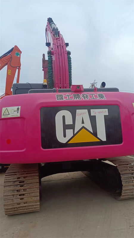 تستخدم الزاحف CAT 320D Excavators آلات نقل الأرض Pink Caterpillar 320 320C 320D