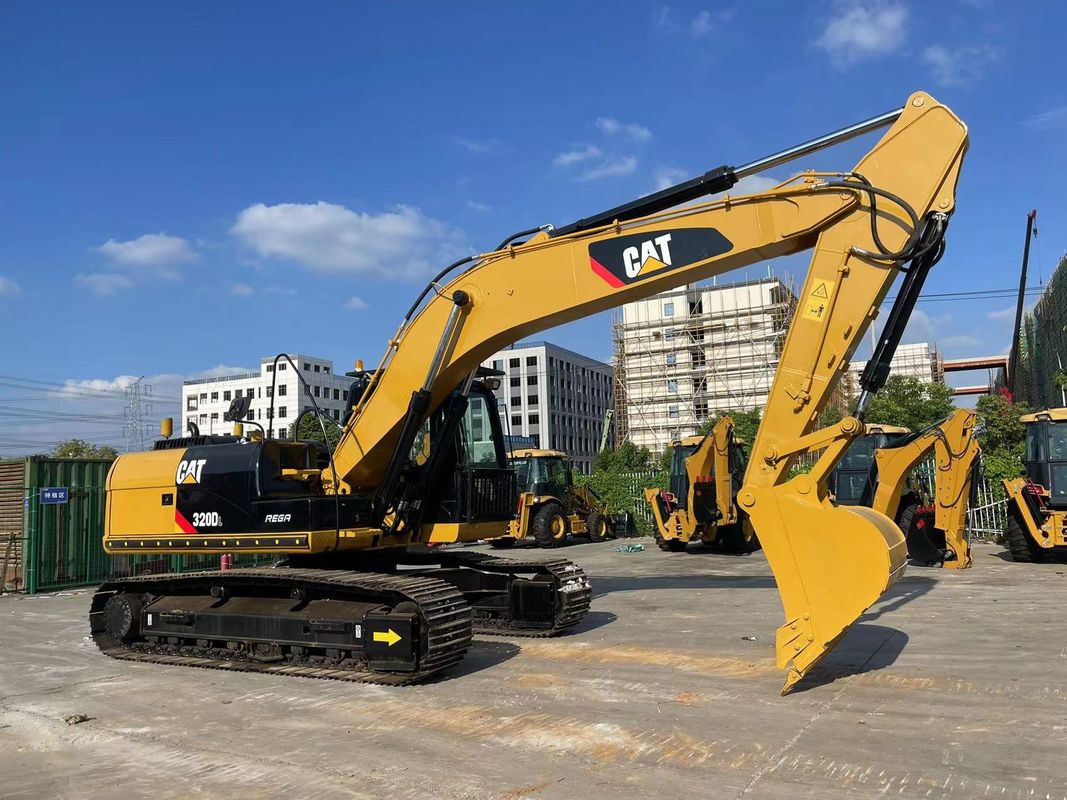 حفرة CAT 320DL المستعملة لعام 2020 حفرة CAT 320 ذات المحرك الديزل 20 طن