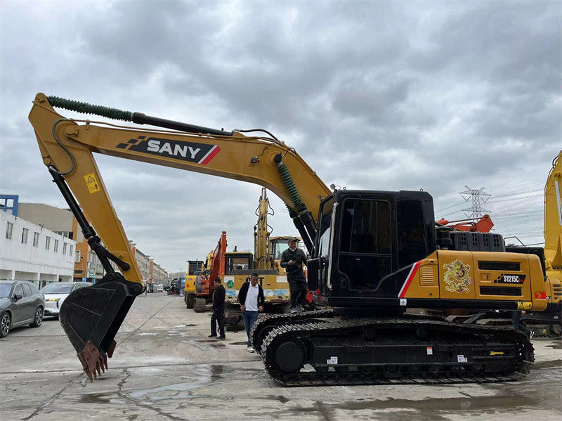 حفر هيدروليكي مستعمل 21 طن SANY 215C أداء ممتاز لون بني