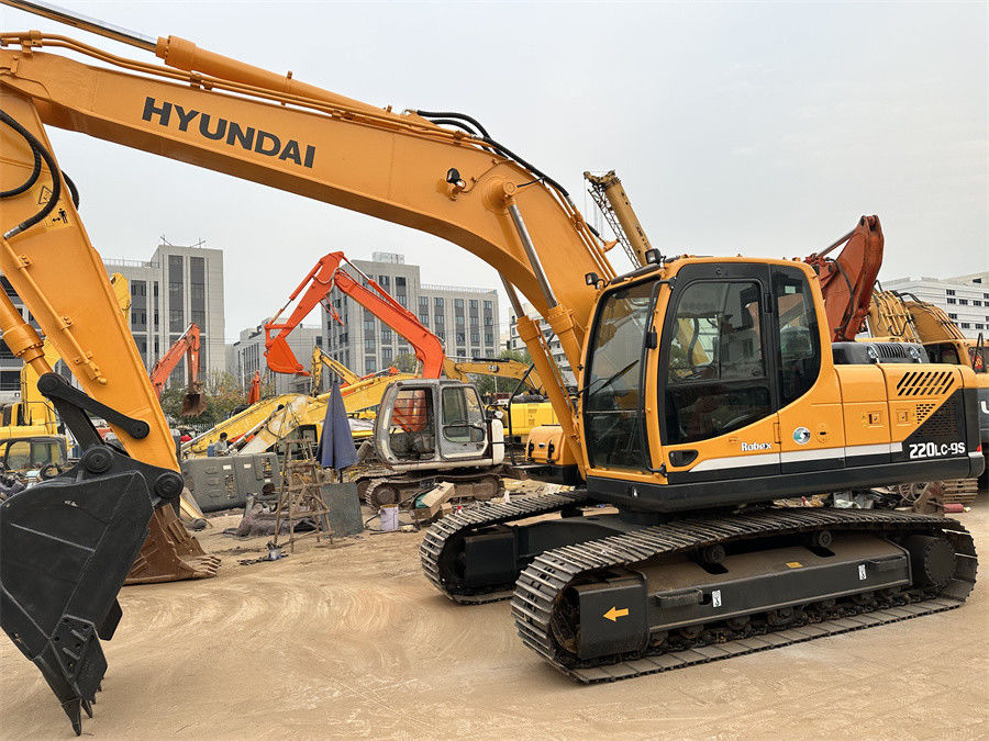 الهيونداي الأصلي 220 الحفرة الهيدروليكية الزحف في كوريا R220lc 9s