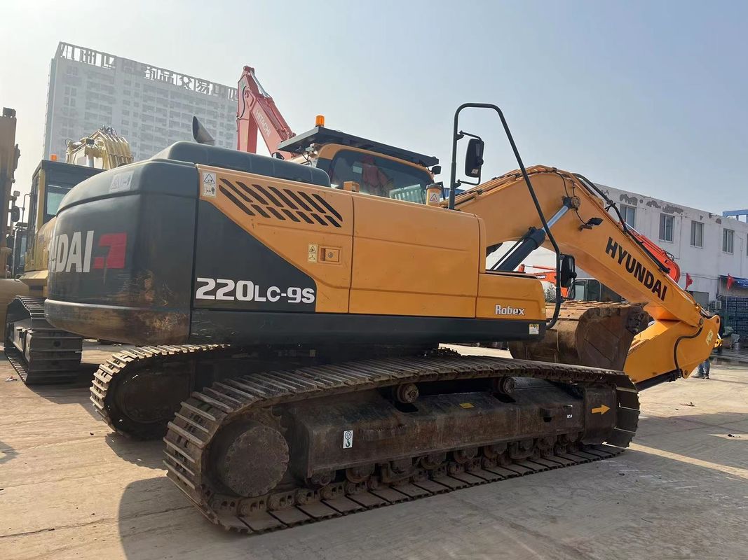 حفرة هيونداي الأصلية مستعملة 220LC-9S معدات ثقيلة 22 طن حفرة متوسطة مستخدمة