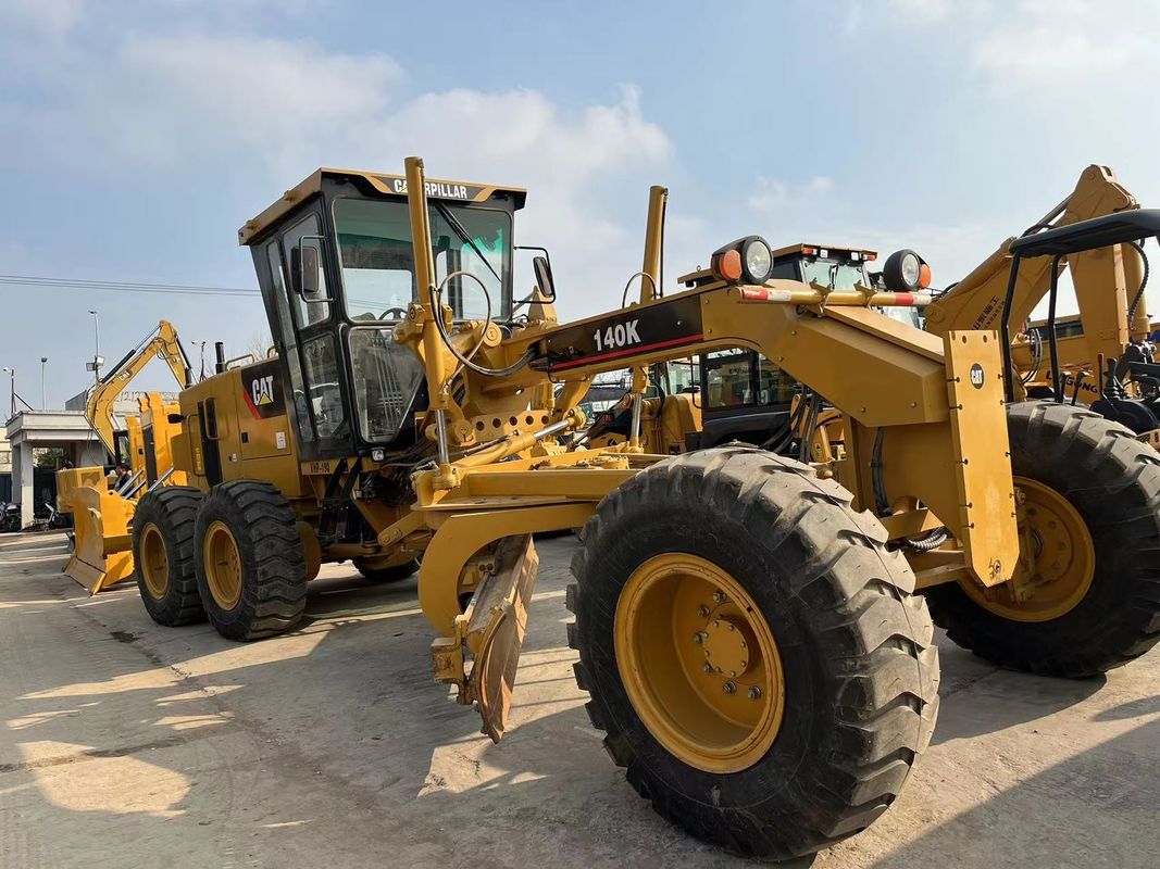 المستخدمة كاتربيلر موتر غرايدر 140K في المخزون يد ثانية كات 140 موتر غرايدر