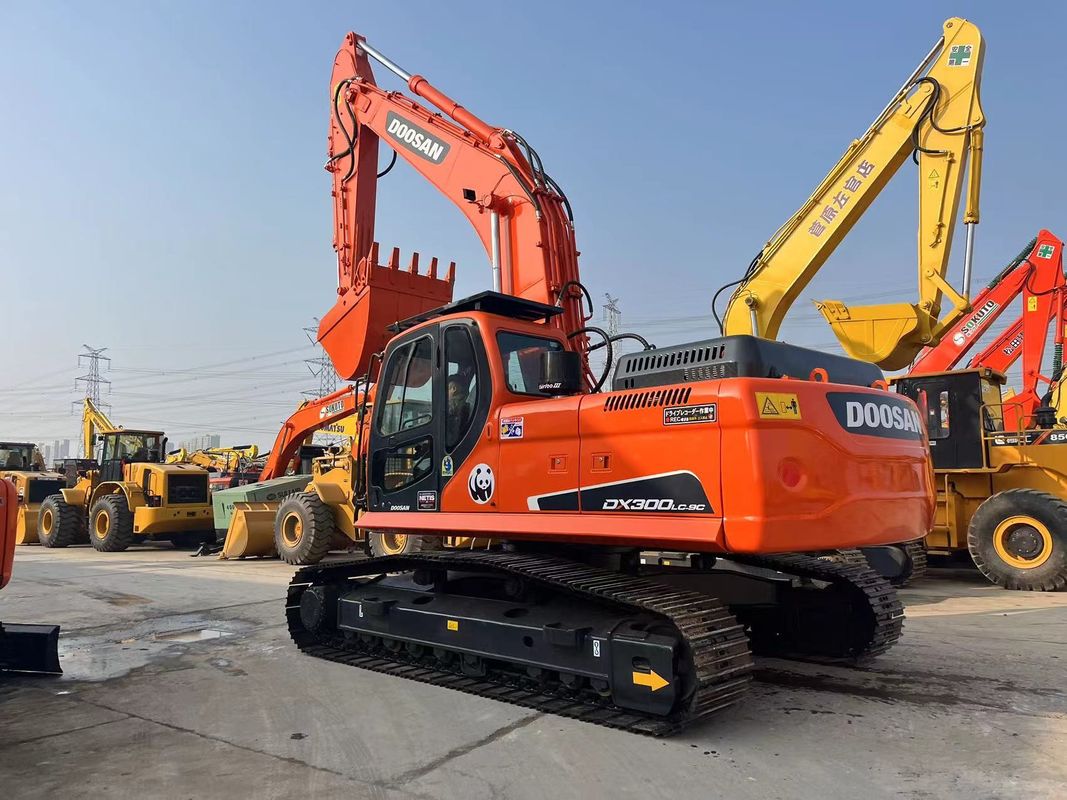الحفارة المستخدمة الأصلية دوسان DX300LC-9C 30 طن الحفارة المتوسطة المستخدمة دوسان 300 المعدات الثقيلة