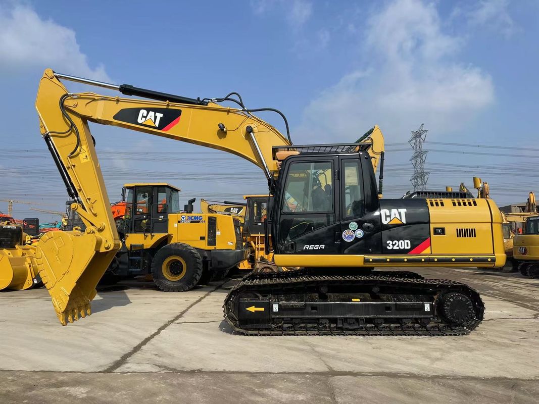 حفرة Caterpillar 320D مستعملة مع حقن 3066 محرك 20 طن حفرة CAT 320 متوسطة