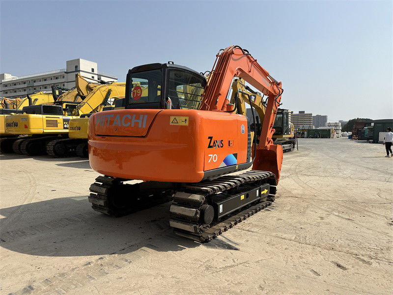 حفرة هيتاتشي ZX70 المصغرة مع مسار المطاط حفرة التعدين 7 طن