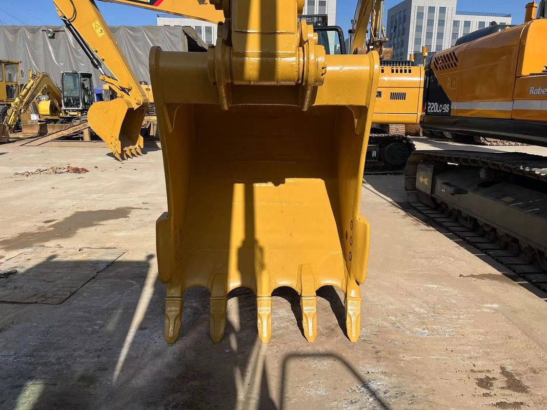 حفرة Cat 320 الأصلية ذات ست أسطوانات مع محرك Cat C7.1 حفرة Cat متوسطة الحجم