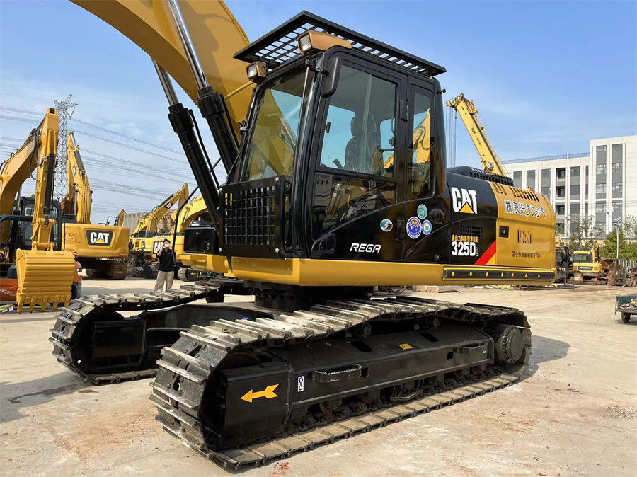 CAT 325DL الحفرة الهيدروليكية اليابان مصنوعة مع محرك C7 1.4m3 سعة دلو.