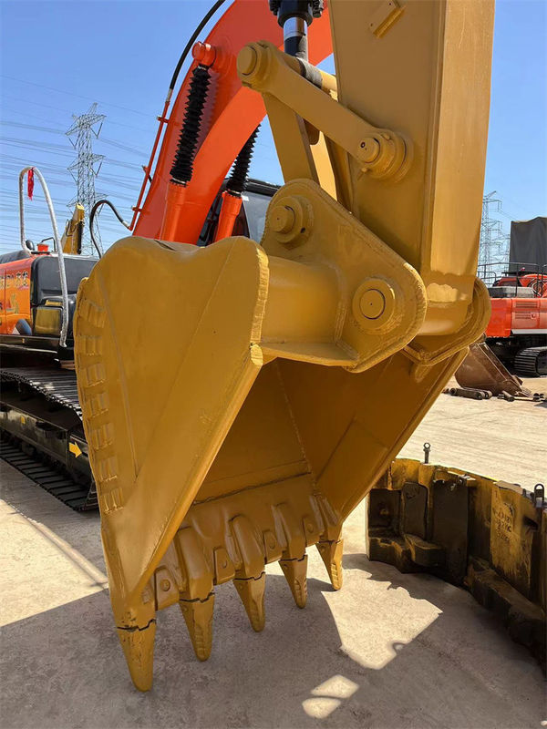 حفرة كاتربيلر CAT 330D مستعملة 30 طن حفرة CAT مستعملة عالية الأداء