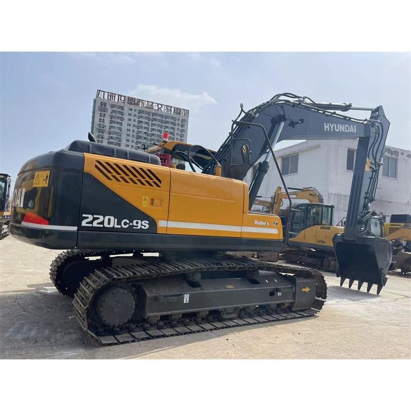 الحفرة الثقيلة هيونداي R220 9S القياس العام 9.55m*2.99m*3.08m
