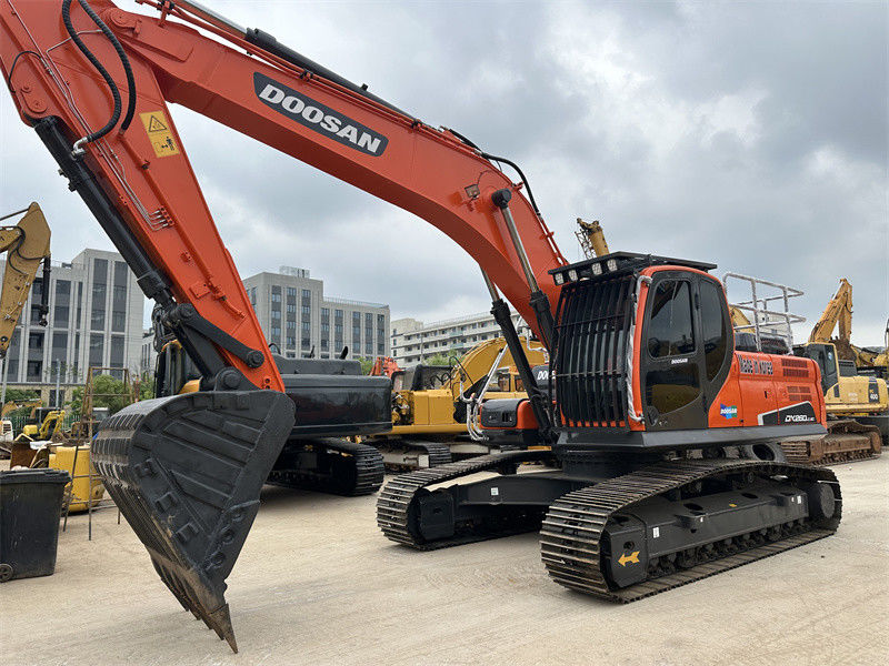 طاقة المحرك 180 كيلوواط دوزان DX260 الحفارات المستخدمة مع 1.2 M3 سعة دلو