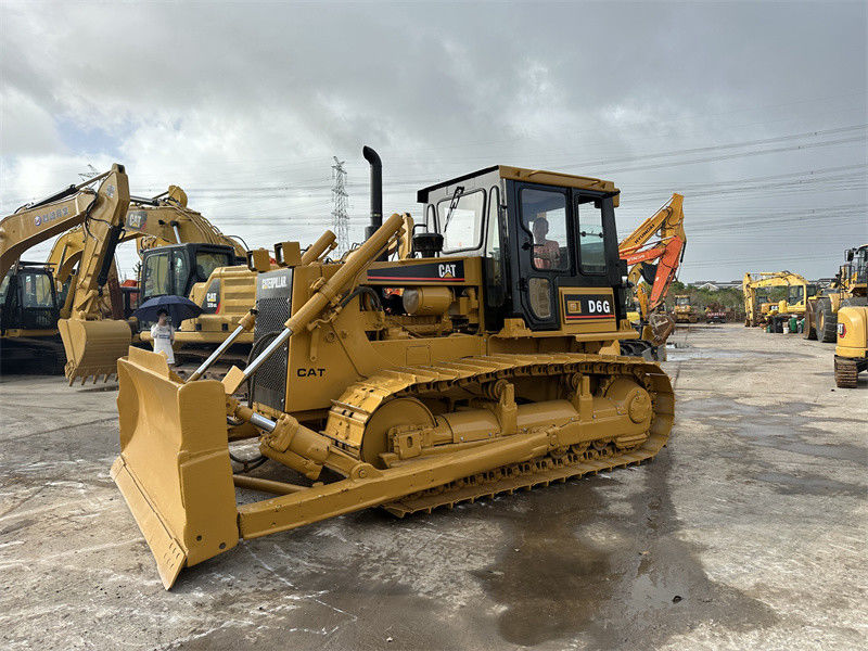 إعادة طلاء الجرافة المستخدمة CAT D6G الجرافة المستخدمة Caterpillar D3C D5B D6 الجرافة في حالة جيدة