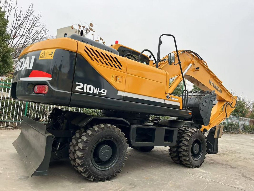 النوع المتحرك حفرة Hyundai R210W-9 ذات عجلات مستعملة 21 طن حفرة Hyundai ذات عجلات مستعملة