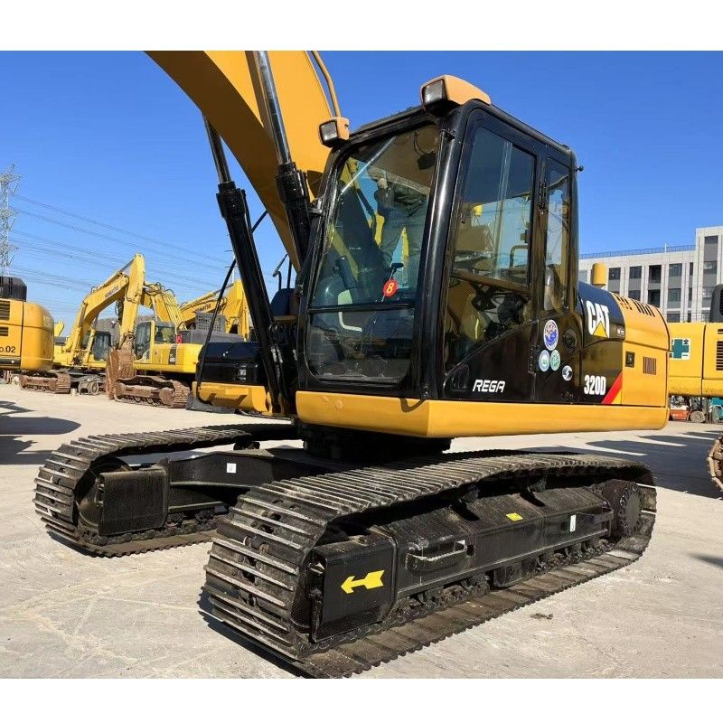 حفرة Caterpillar 320 D مع محرك كهربائي محرك C6.4 للبناء