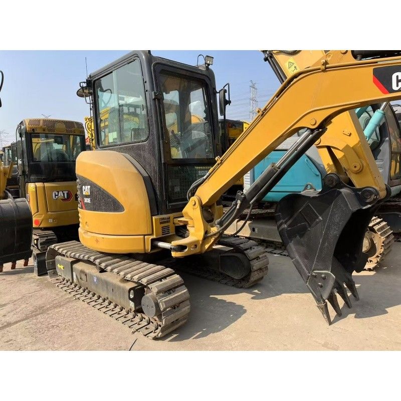 حفرة صغيرة CAT 303E مستعملة لمواقع البناء الصغيرة والمساحات الضيقة