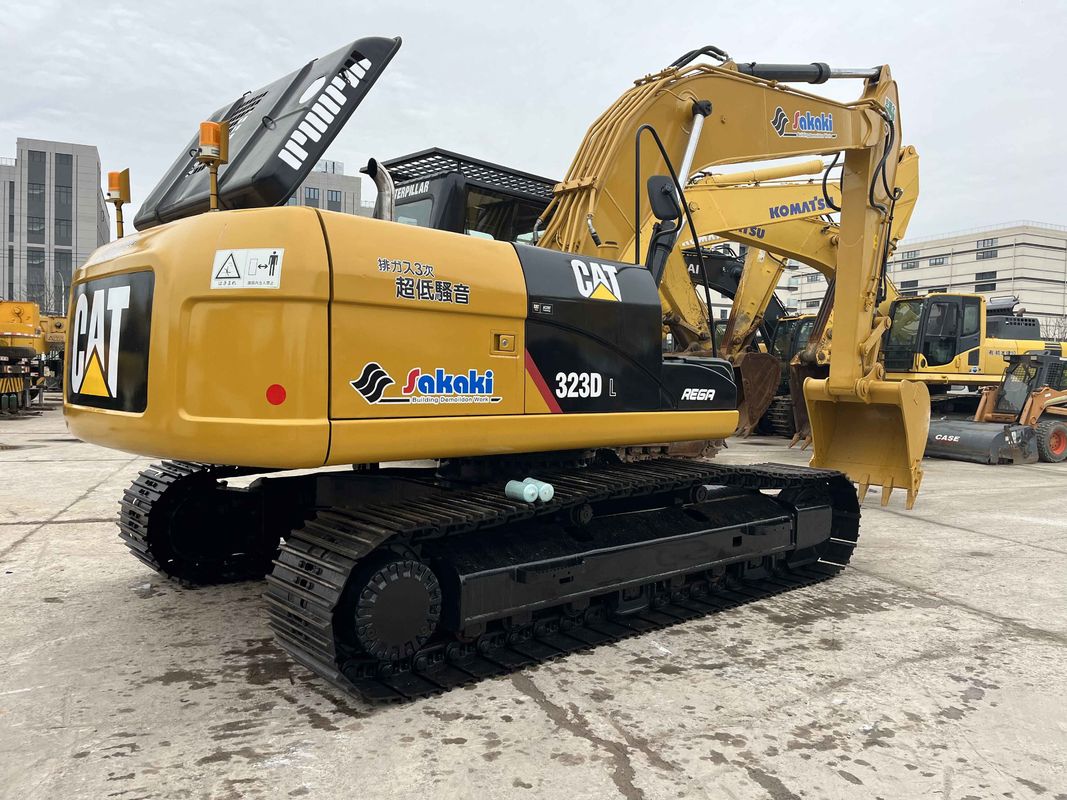 الحفرة المستخدمة من نوع CAT 323DL للإنشاءات