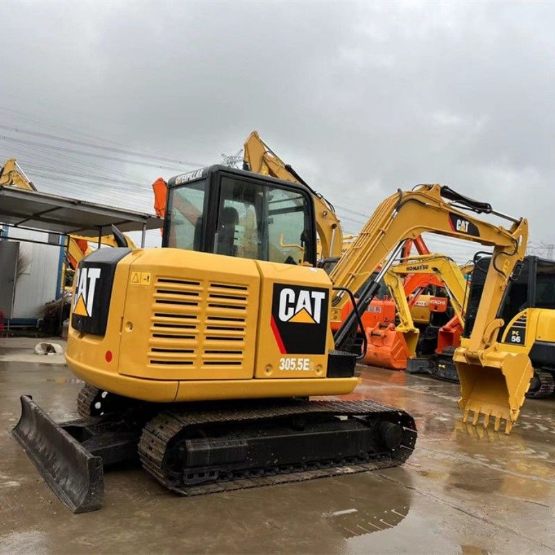 حفرة صغيرة 5 طن CAT 305.5E2 مع محرك ديزل C2.4 حجم صغير