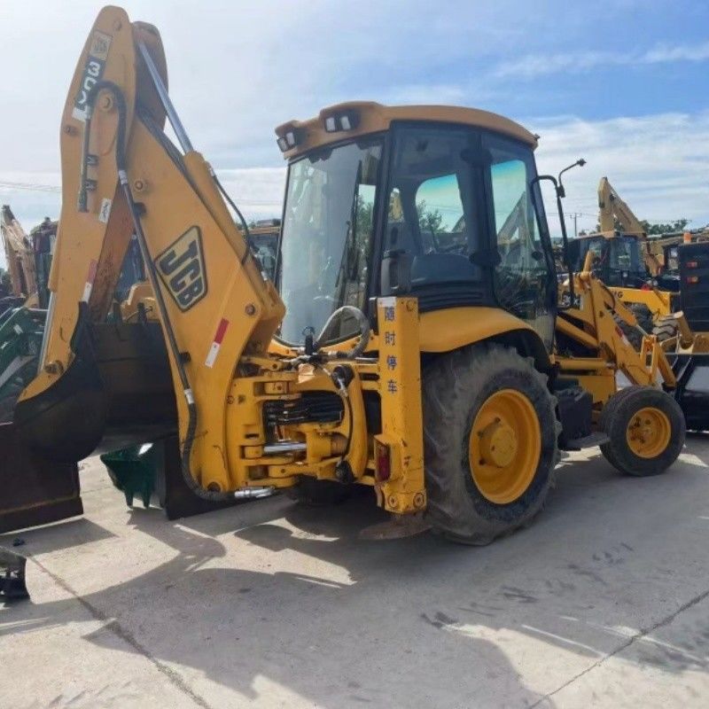 الطلاء الأصلي JCB 3CX محمول الحفر الخلفي 4 عجلات محرك للحفر والتحميل