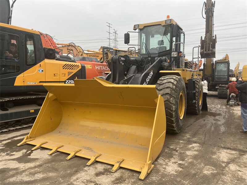 في حالة جيدة معدات تحميل المواد الثقيلة ونقل المستخدمة XCMG ZL50GN محمول للبيع