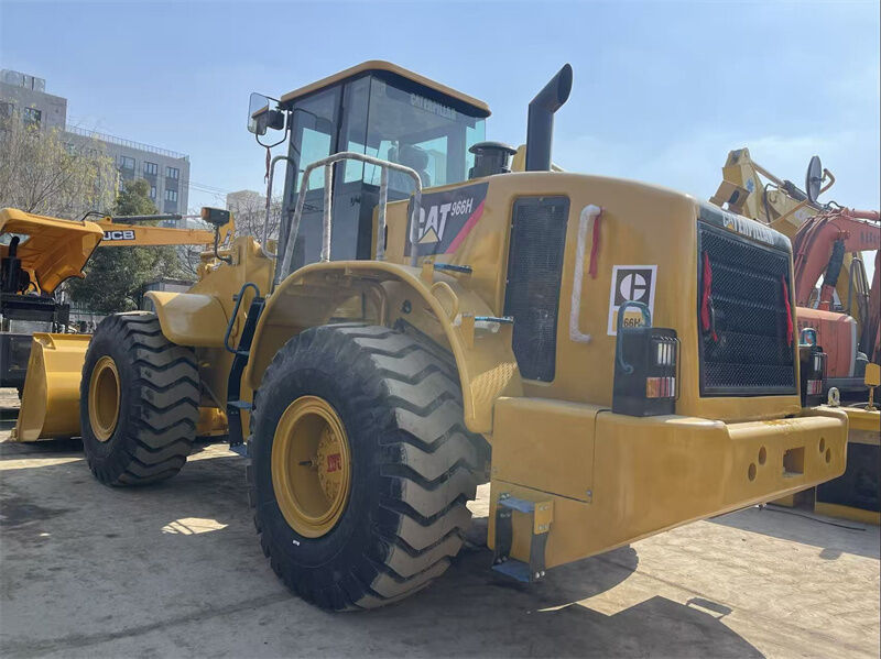 شاحن عجلات CAT 966H مستعمل مع محرك Weichai 23698kgs الوزن التشغيلي و 4.0m3 سعة دلو